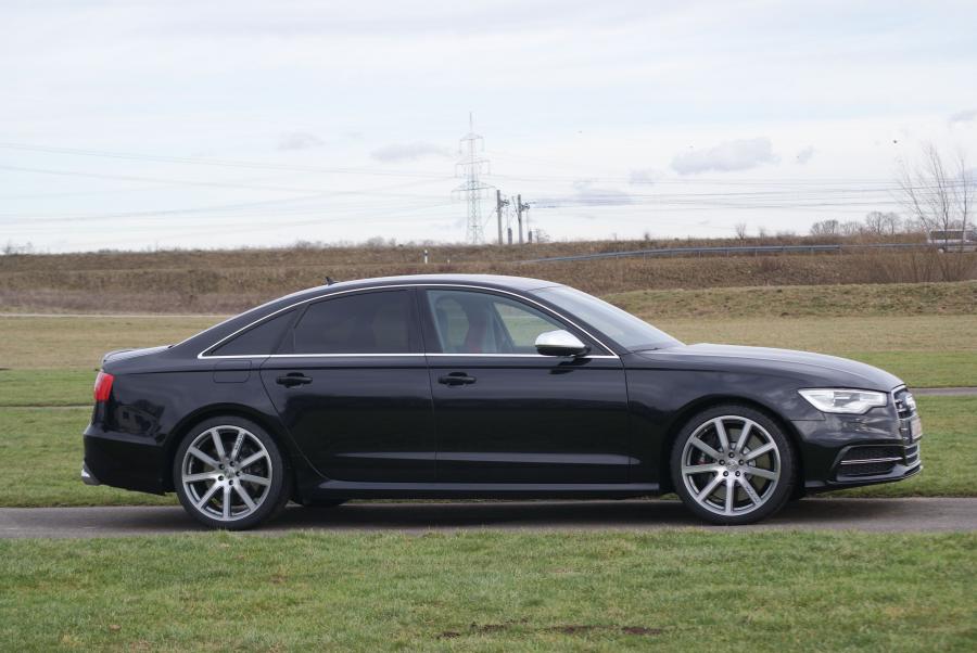  Audi S6 Sedan by MTM (4G, C7) 2012 года  (фото 3 из 10)